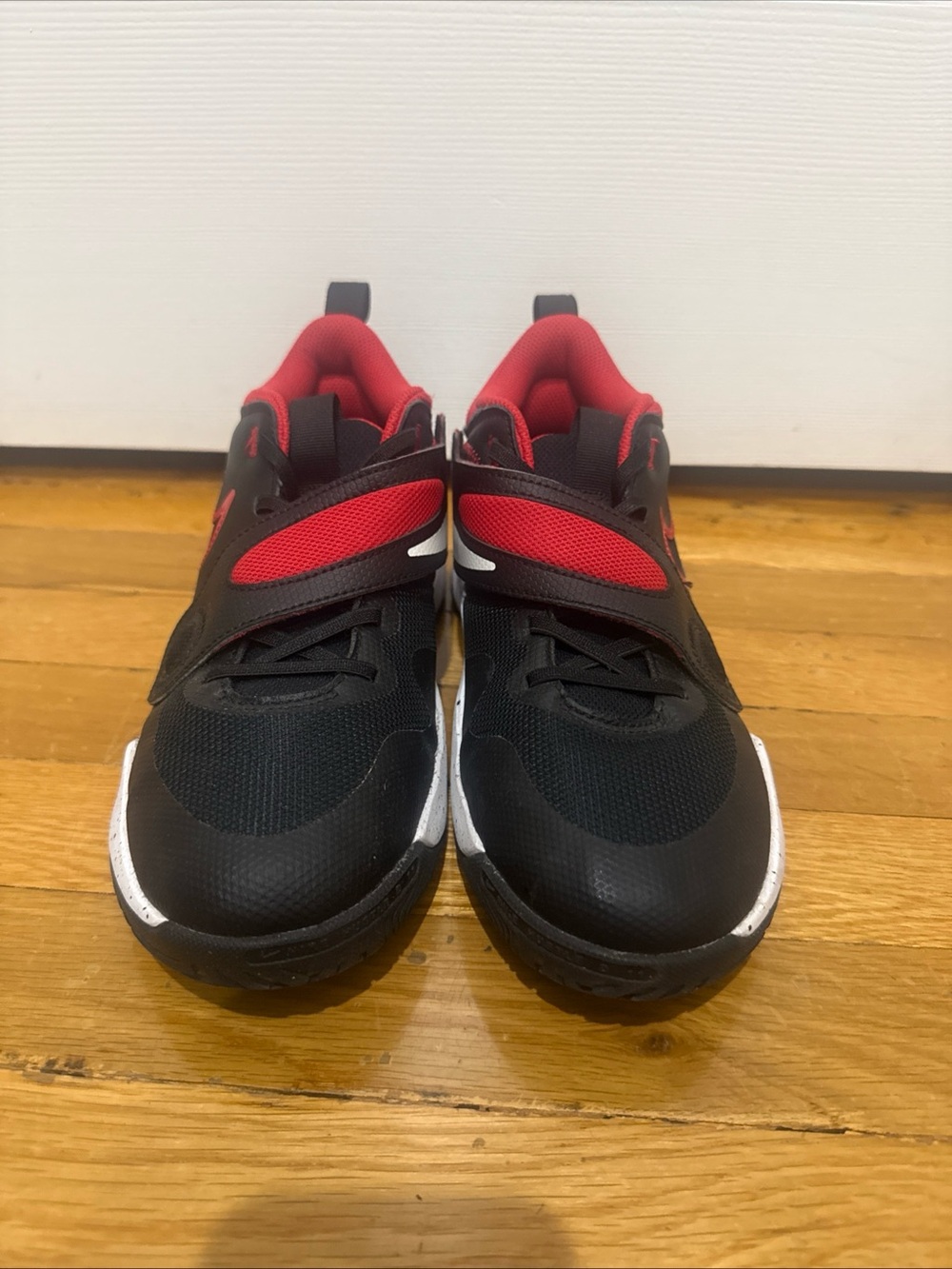 Nike Team Hustle Kids Black and Red Velcro Strap Sneakers - Picture 3 of 7